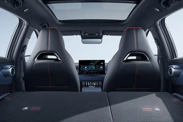 BYD ATTO 3 - Slide 7